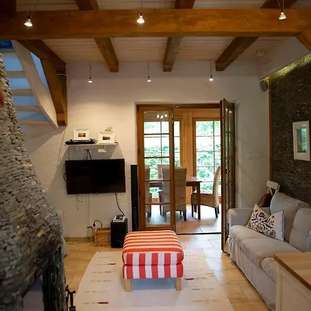 Holiday home Dom Majowka I Bartoszowka I Michalowka Karwienskie Bloto Drugie