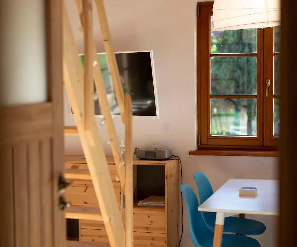 Semesterbostad Dom Majowka I Bartoszowka I Michalowka Karwienskie Bloto Drugie